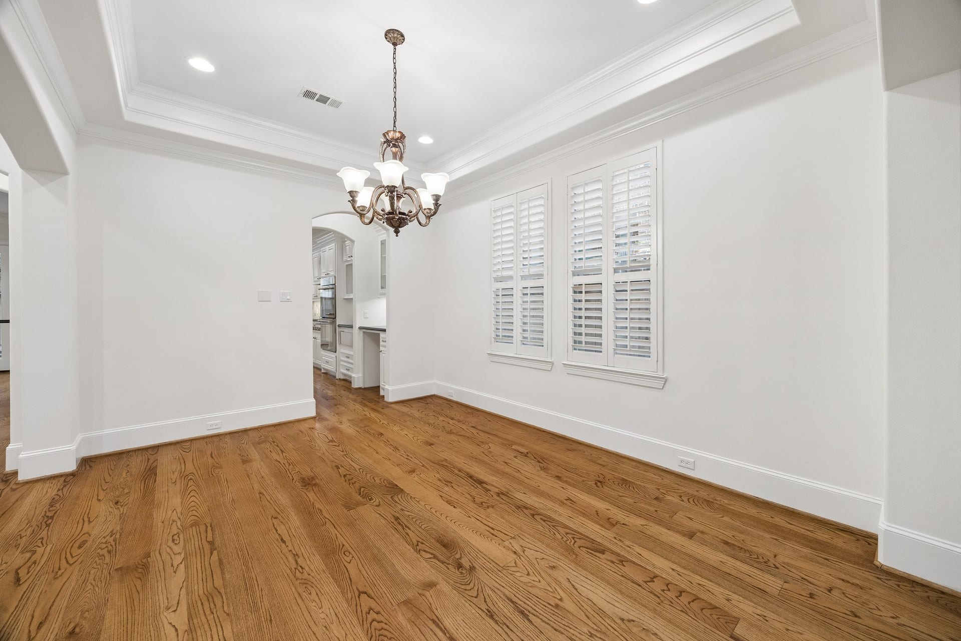 3928 Milton Street, West University Place, TX 77005 3928 Milton Street, West University Place, TX 77005