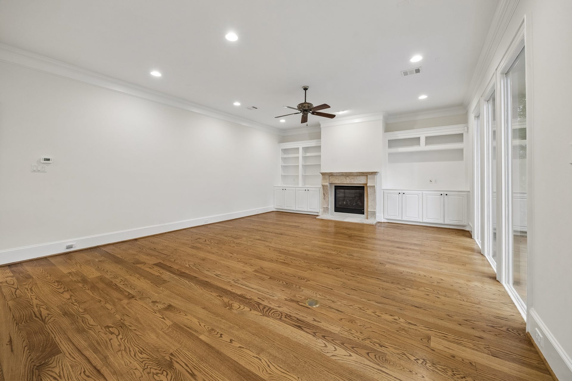 3928 Milton Street, West University Place, TX 77005 3928 Milton Street, West University Place, TX 77005