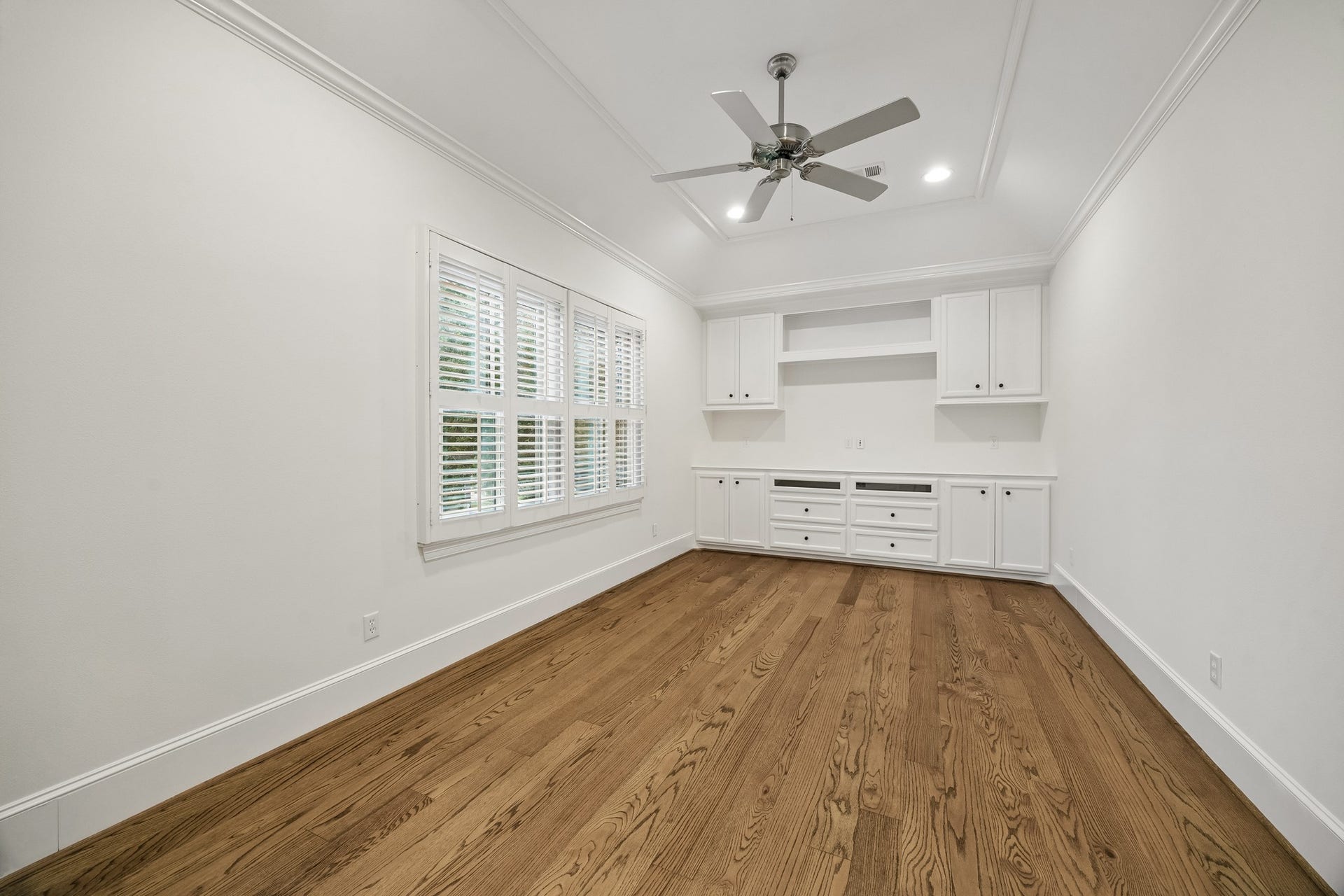 3928 Milton Street, West University Place, TX 77005 3928 Milton Street, West University Place, TX 77005