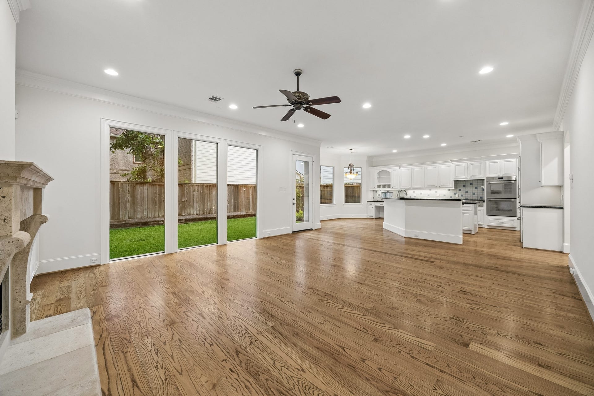 3928 Milton Street, West University Place, TX 77005 3928 Milton Street, West University Place, TX 77005