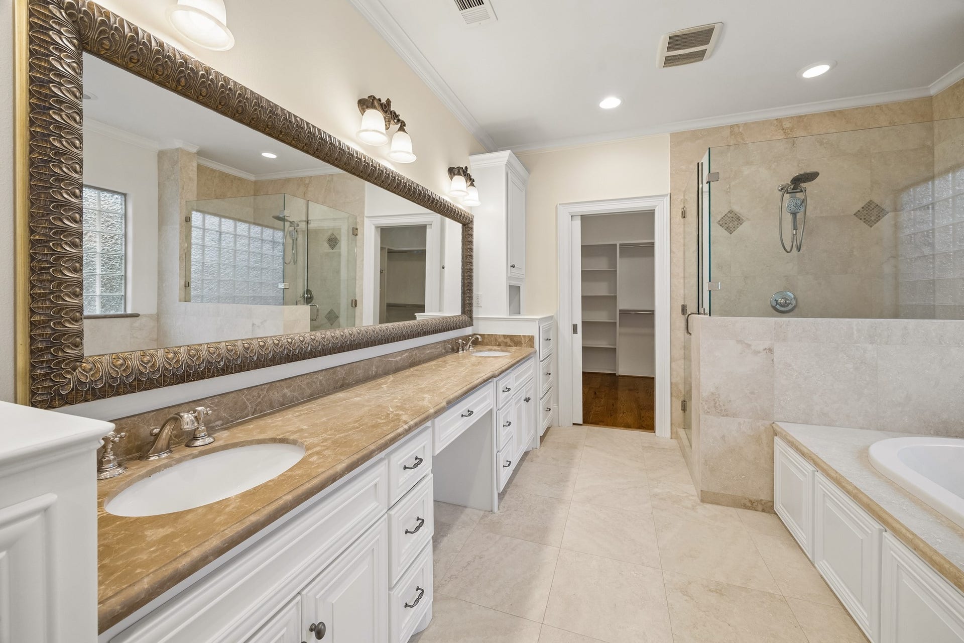 3928 Milton Street, West University Place, TX 77005 3928 Milton Street, West University Place, TX 77005