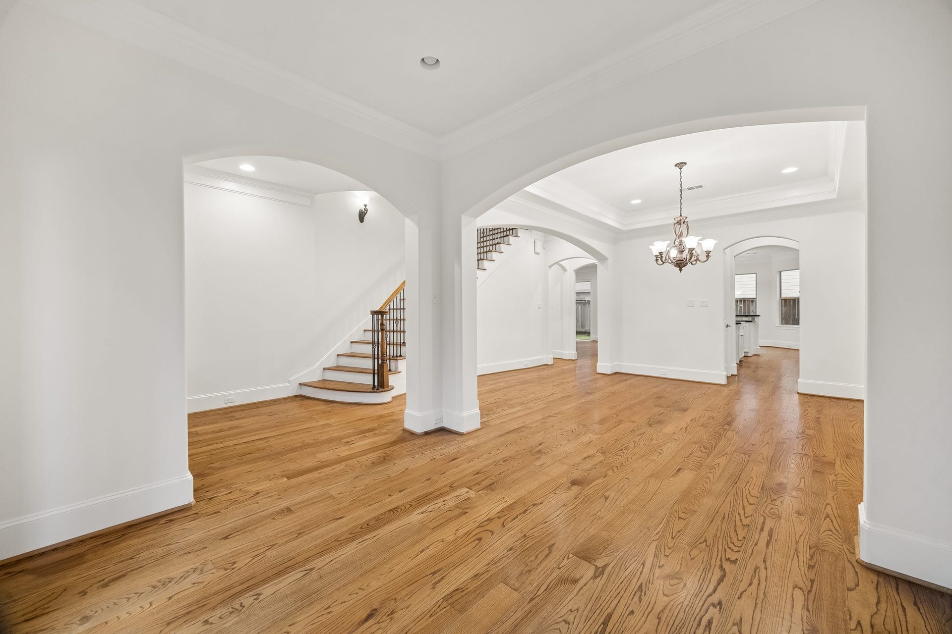 3928 Milton Street, West University Place, TX 77005 3928 Milton Street, West University Place, TX 77005