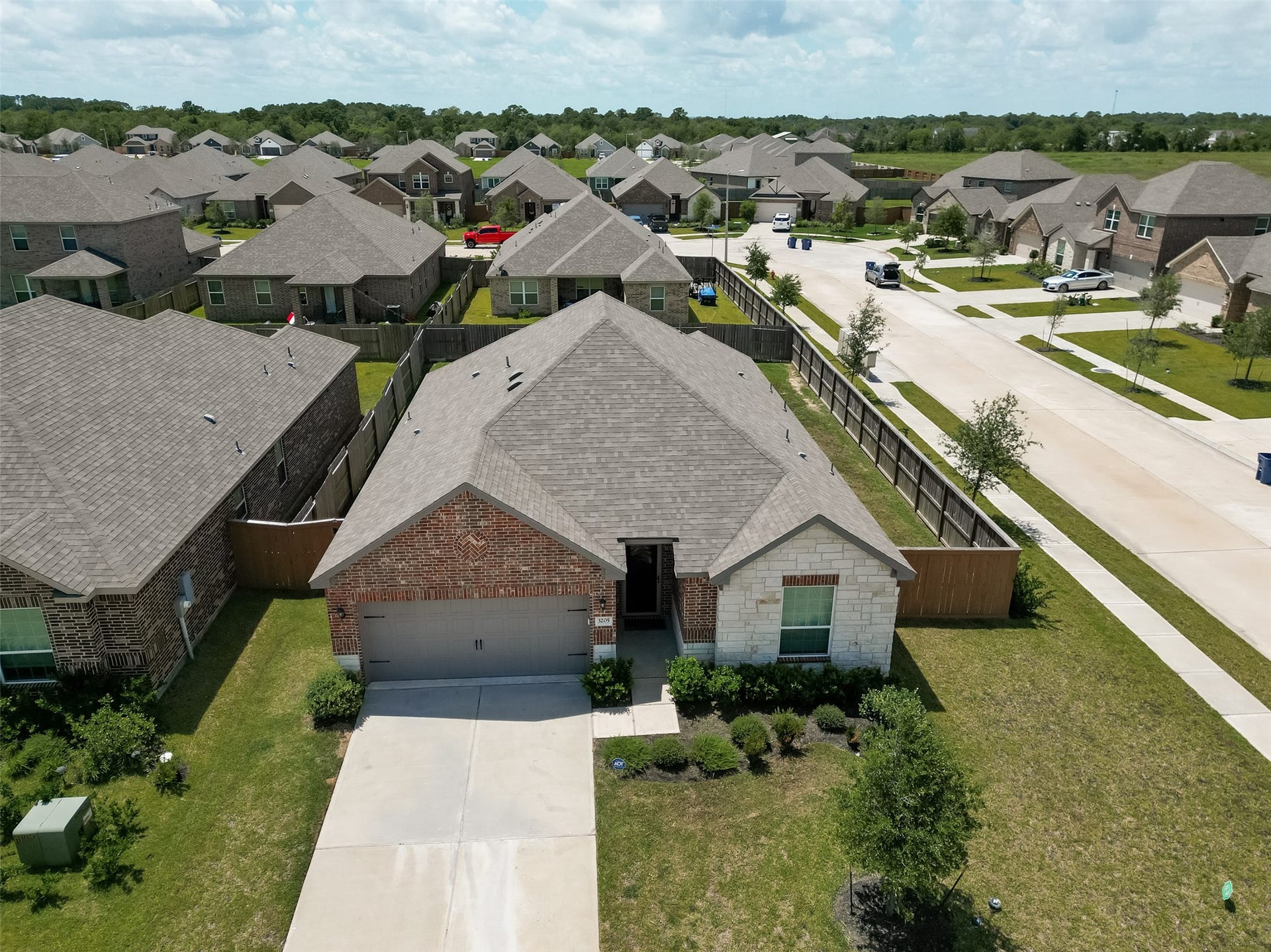 3205 Foresail Lane, Santa Fe, TX 77510 Welcome home!