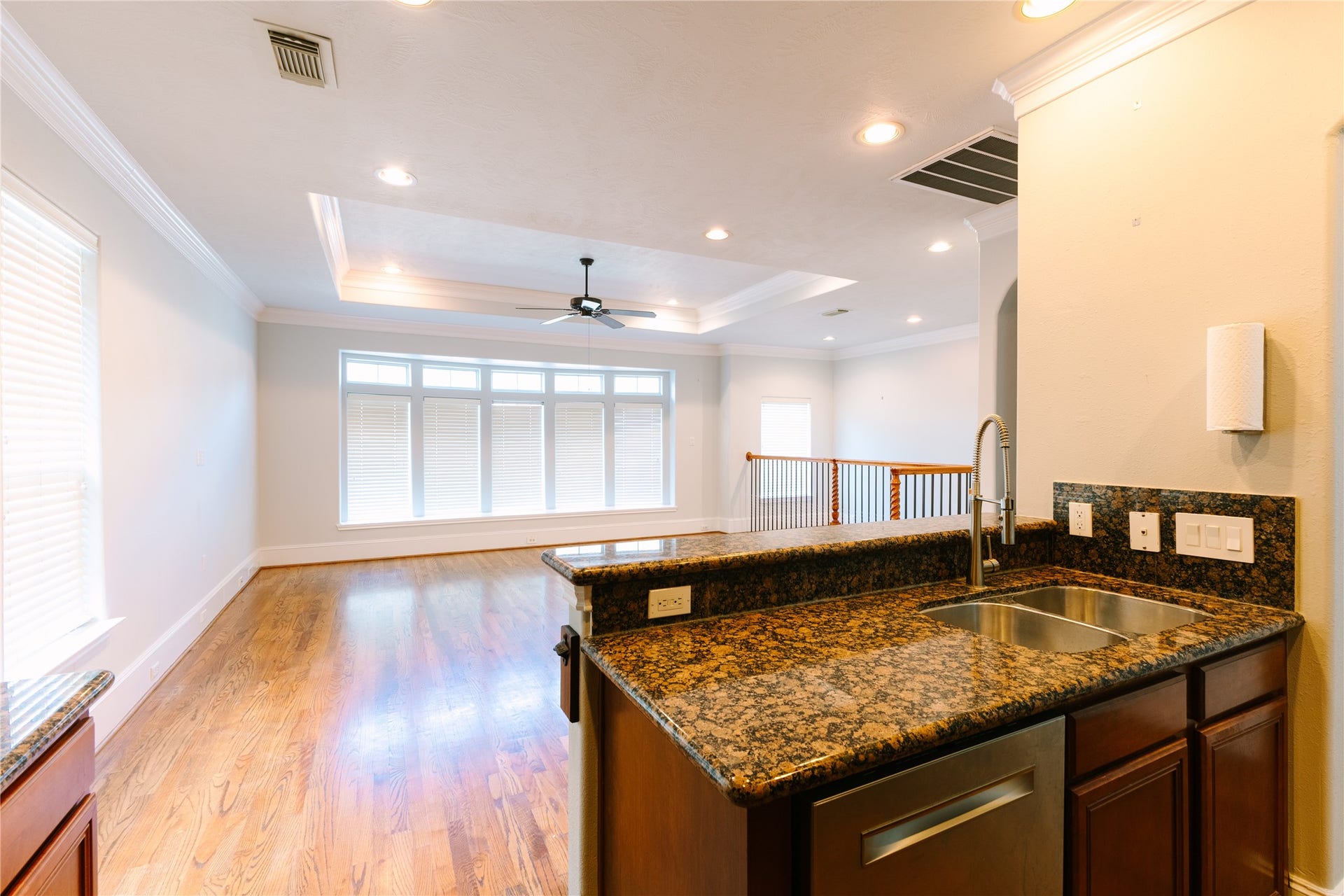 1710 Aden Mist Drive, Houston, TX 77003 1710 Aden Mist Drive, Houston, TX 77003