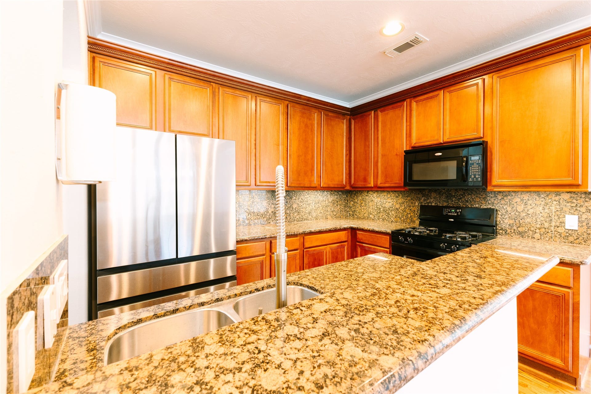 1710 Aden Mist Drive, Houston, TX 77003 1710 Aden Mist Drive, Houston, TX 77003