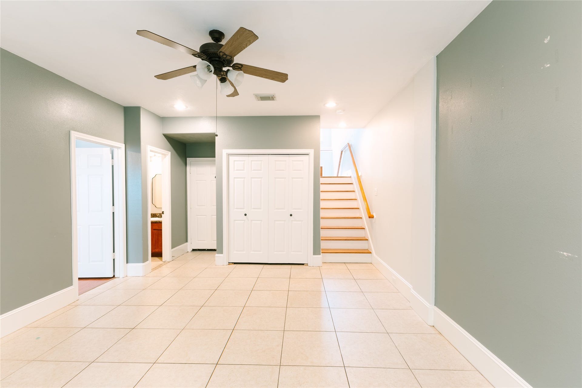 1710 Aden Mist Drive, Houston, TX 77003 1710 Aden Mist Drive, Houston, TX 77003
