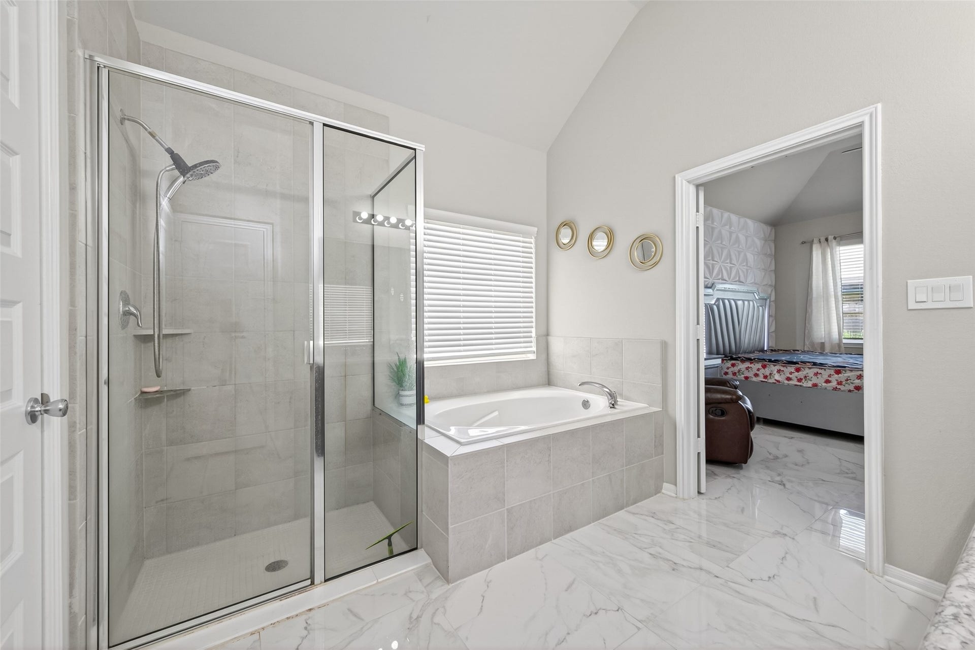 22409 Kinley Street, New Caney, TX 77357 This primary bathroom was made for relaxation!