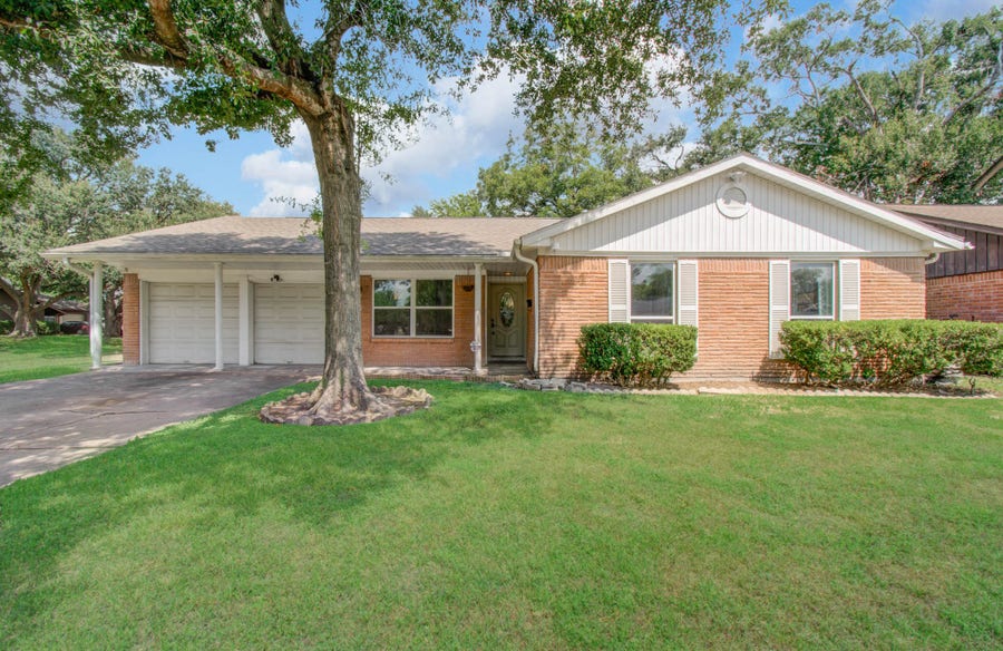 Property photo for 8530 Rowan Lane, Houston, TX