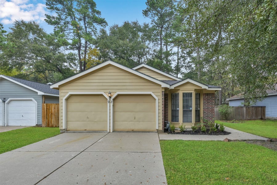 Property photo for 93 W High Oaks Circle, Spring, TX