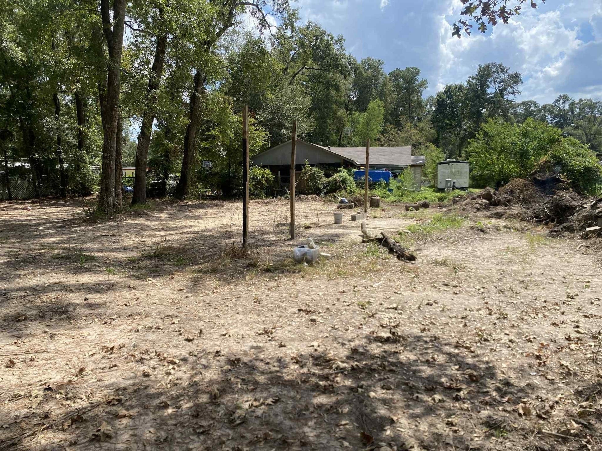 19626 Forest Dr W, New Caney, TX 77357