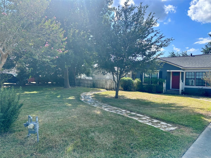 Property photo for 119 Hurta Road, Crosby, TX