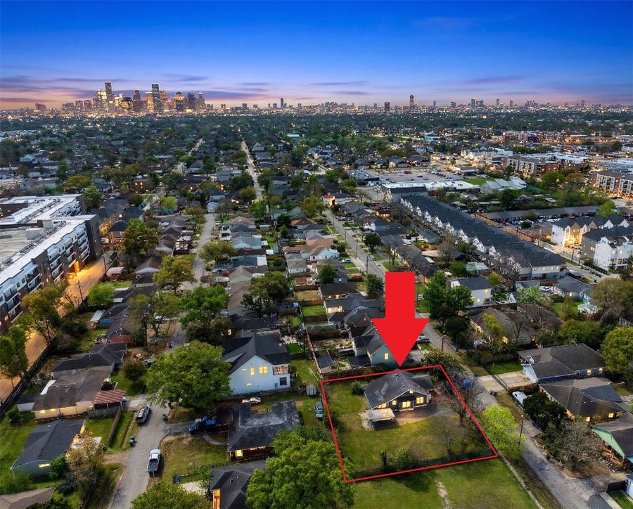 Property photo for 1638 Tabor Street, Houston, TX