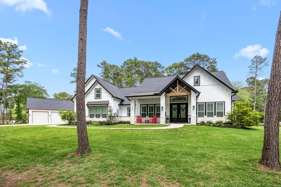 Property photo for 568 Pelican Street, Magnolia, TX