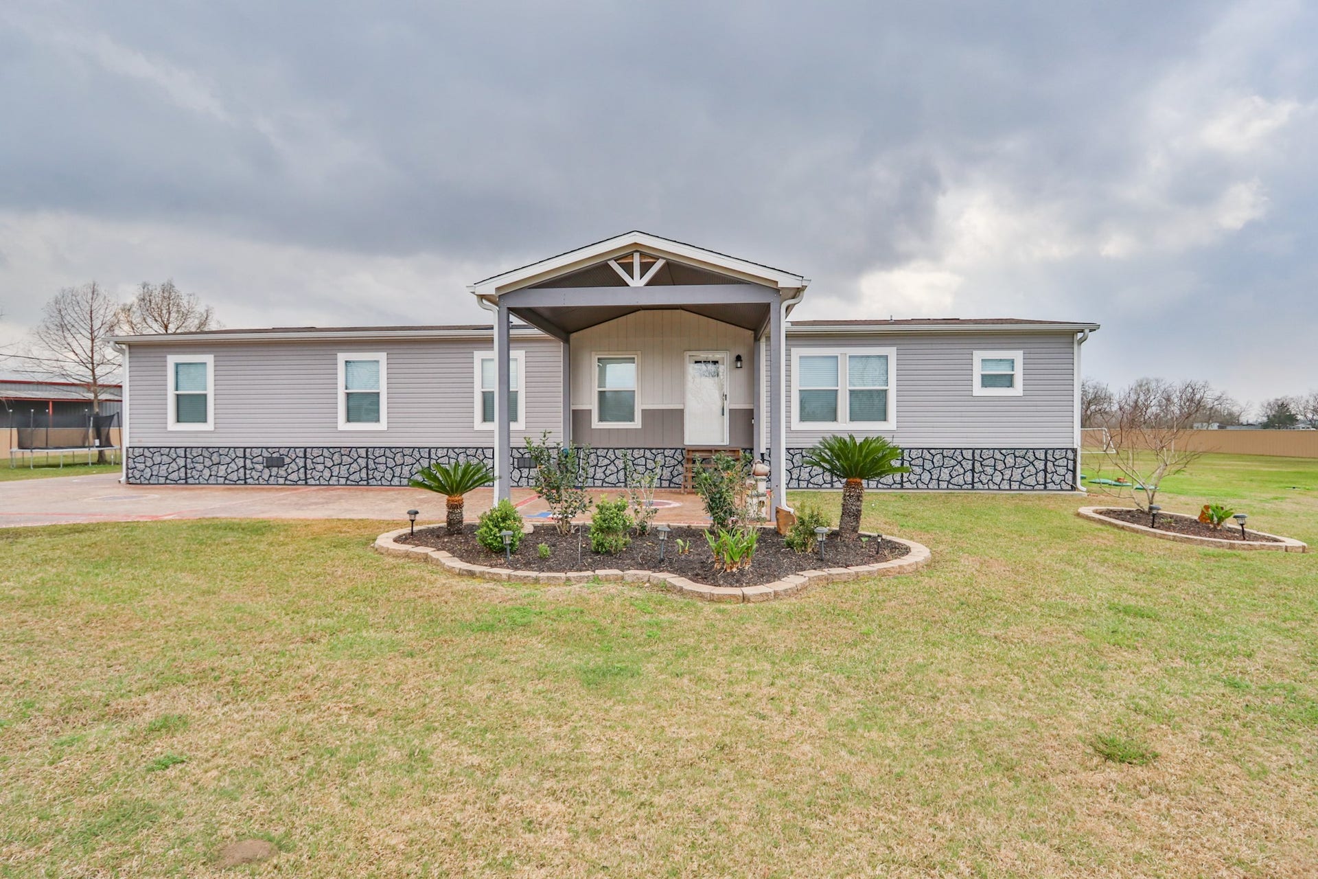 15211 Linda Lane, Santa Fe, TX 77517 15211 Linda Lane, Santa Fe, TX 77517