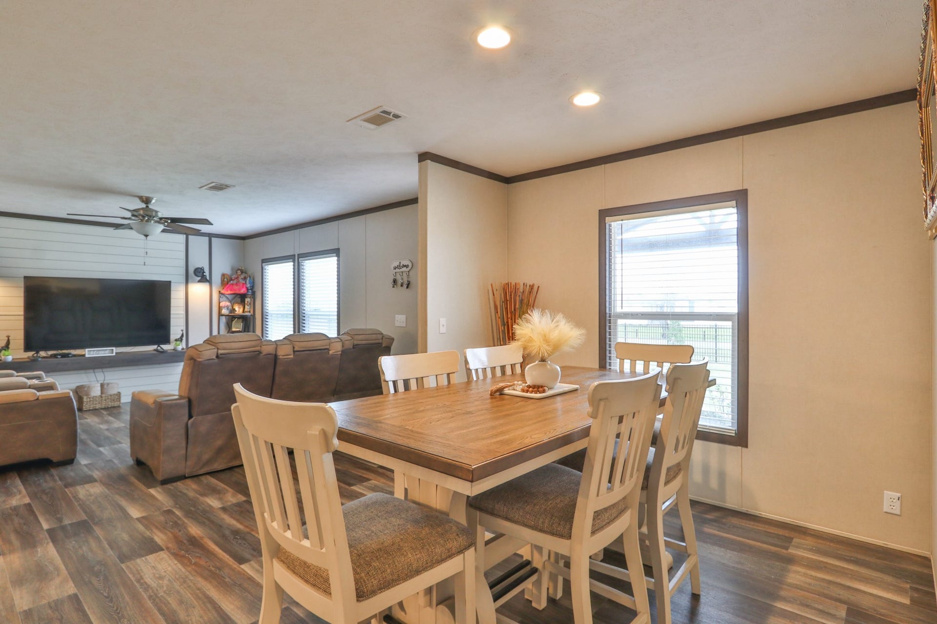 15211 Linda Lane, Santa Fe, TX 77517 15211 Linda Lane, Santa Fe, TX 77517