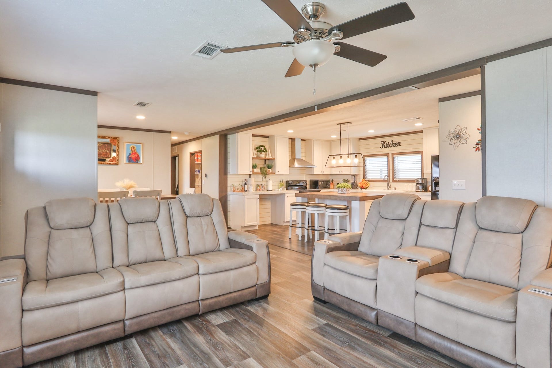 15211 Linda Lane, Santa Fe, TX 77517 15211 Linda Lane, Santa Fe, TX 77517