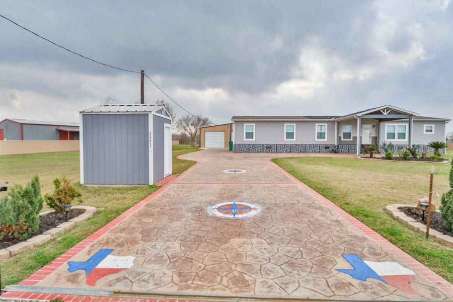 Property photo for 15211 Linda Lane, Santa Fe, TX