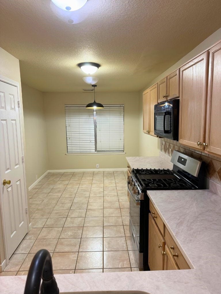 11911 Ezekiel Drive, Tomball, TX 77375 Light and bright breakfast space located off the kitchen.