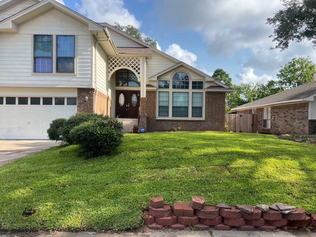16818 Rockbend, Houston, TX 77084 16818 Rockbend, Houston, TX 77084