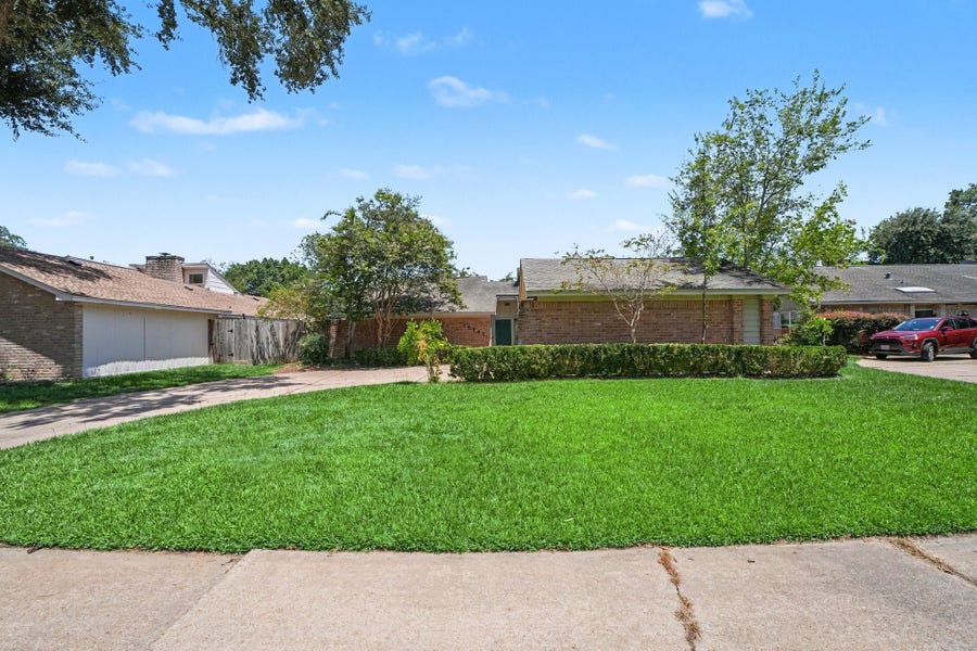 Property photo for 15747 Boulder Oaks Drive, Houston, TX