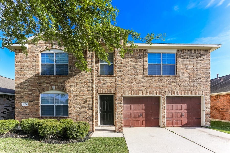 Property photo for 5415 Espuela Lane, Baytown, TX