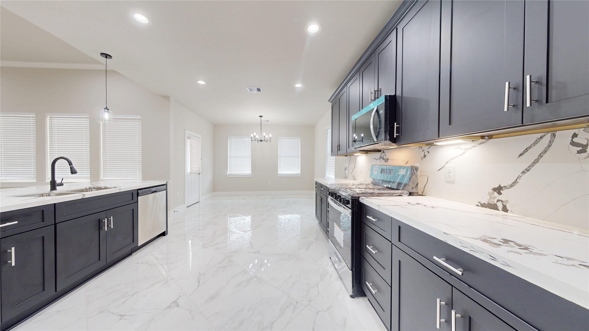 5411 Oak Cove Drive, Houston, TX 77091 5411 Oak Cove Drive, Houston, TX 77091