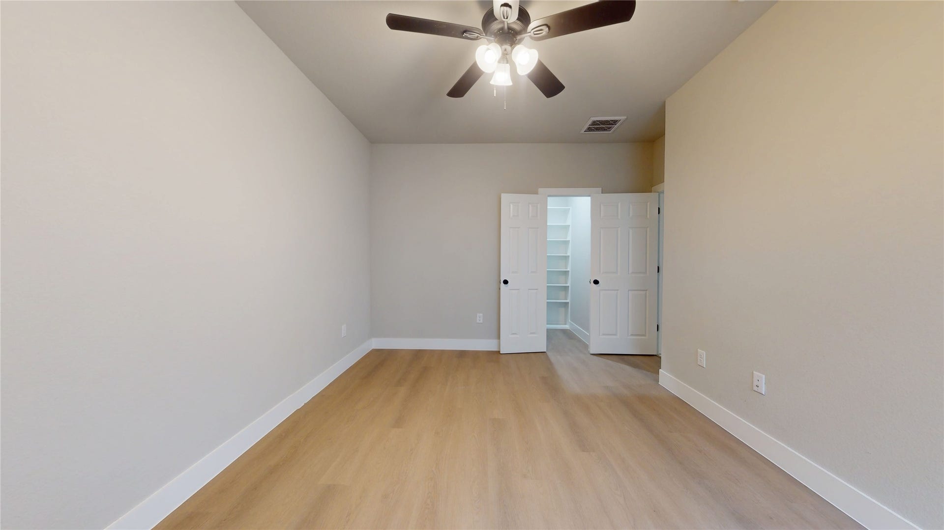 5411 Oak Cove Drive, Houston, TX 77091 3RD BEDROOM