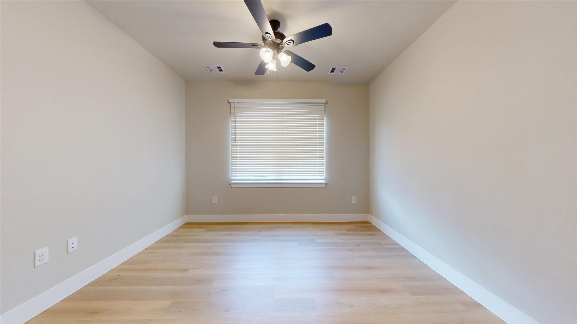 5411 Oak Cove Drive, Houston, TX 77091 5411 Oak Cove Drive, Houston, TX 77091