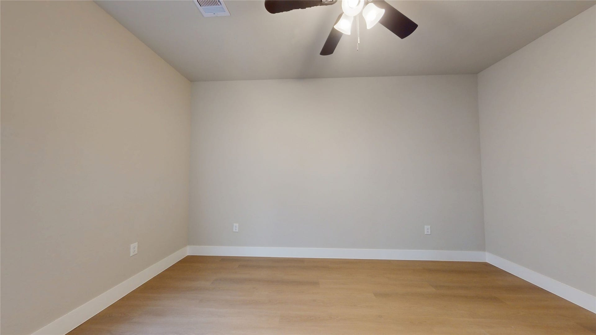 5411 Oak Cove Drive, Houston, TX 77091 3RD BEDROOM