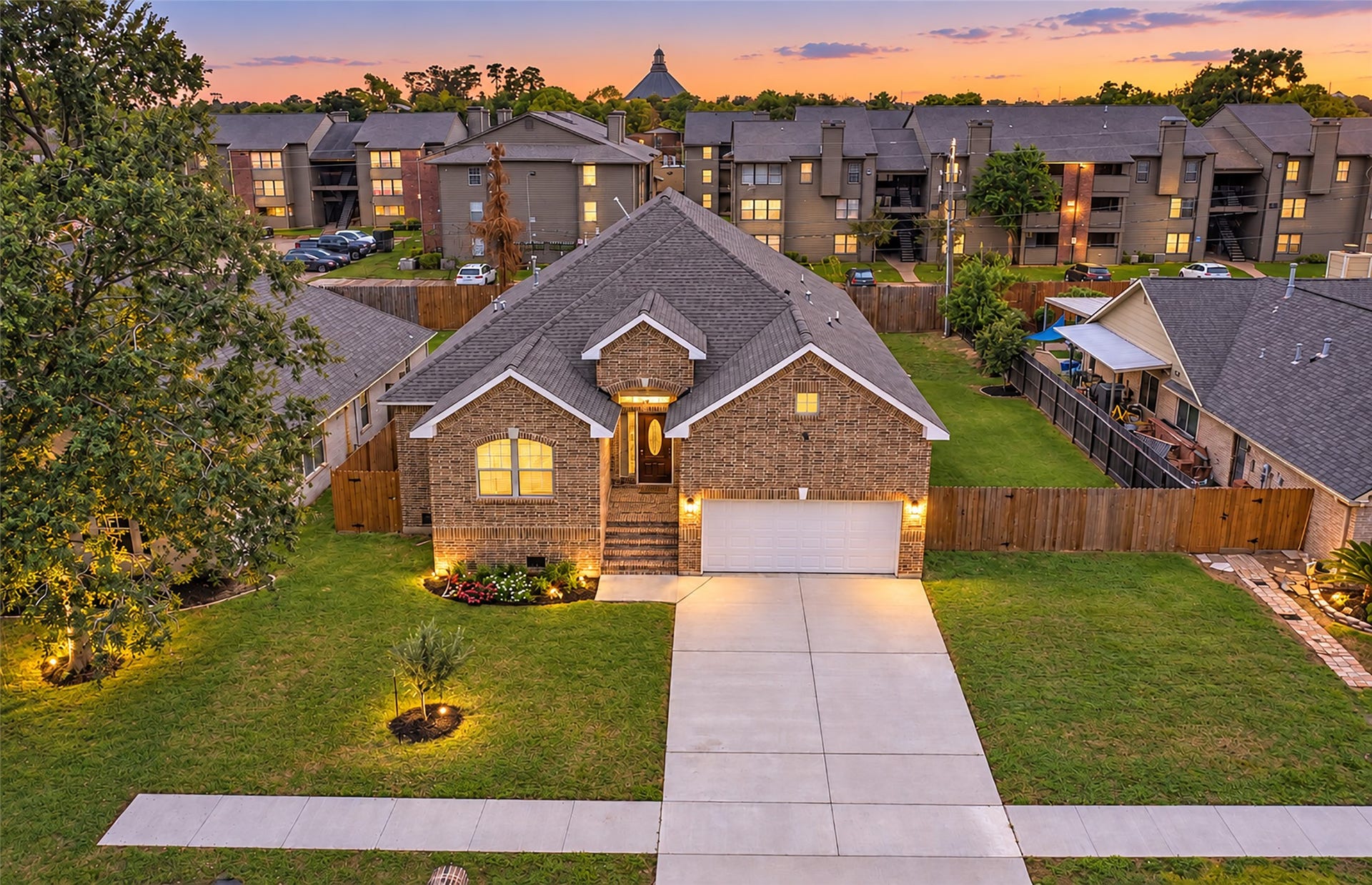 5411 Oak Cove Drive, Houston, TX 77091 5411 Oak Cove Drive, Houston, TX 77091
