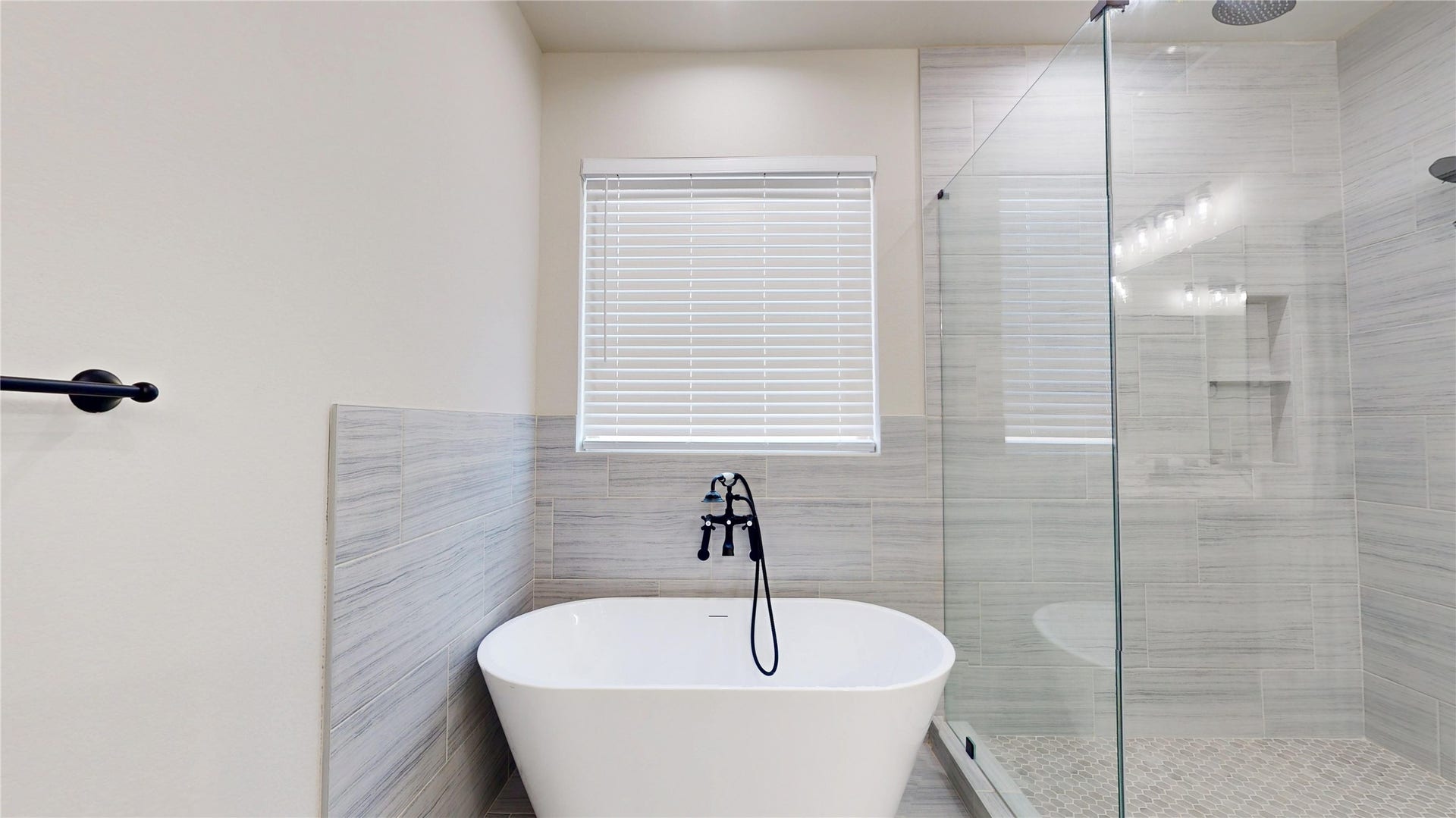 5411 Oak Cove Drive, Houston, TX 77091 5411 Oak Cove Drive, Houston, TX 77091
