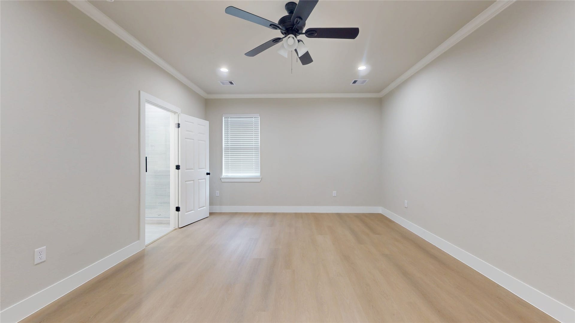 5411 Oak Cove Drive, Houston, TX 77091 5411 Oak Cove Drive, Houston, TX 77091