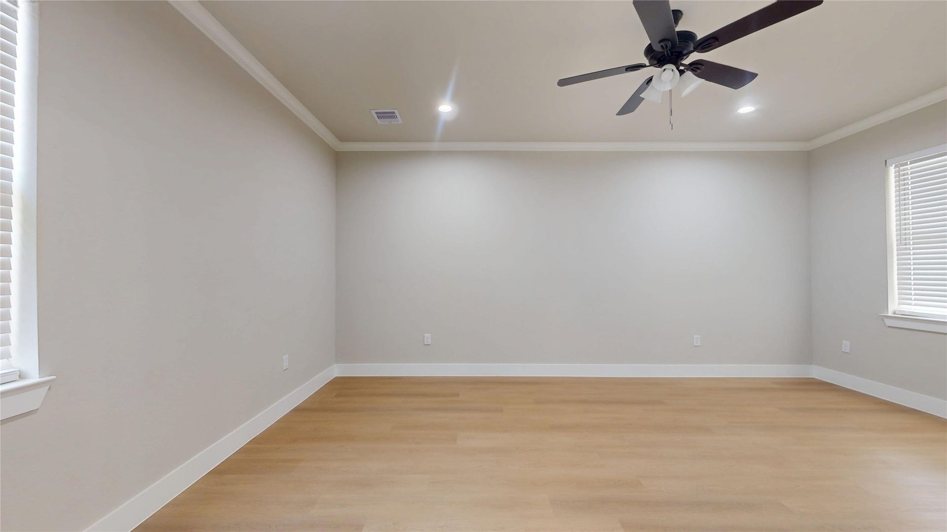 5411 Oak Cove Drive, Houston, TX 77091 5411 Oak Cove Drive, Houston, TX 77091