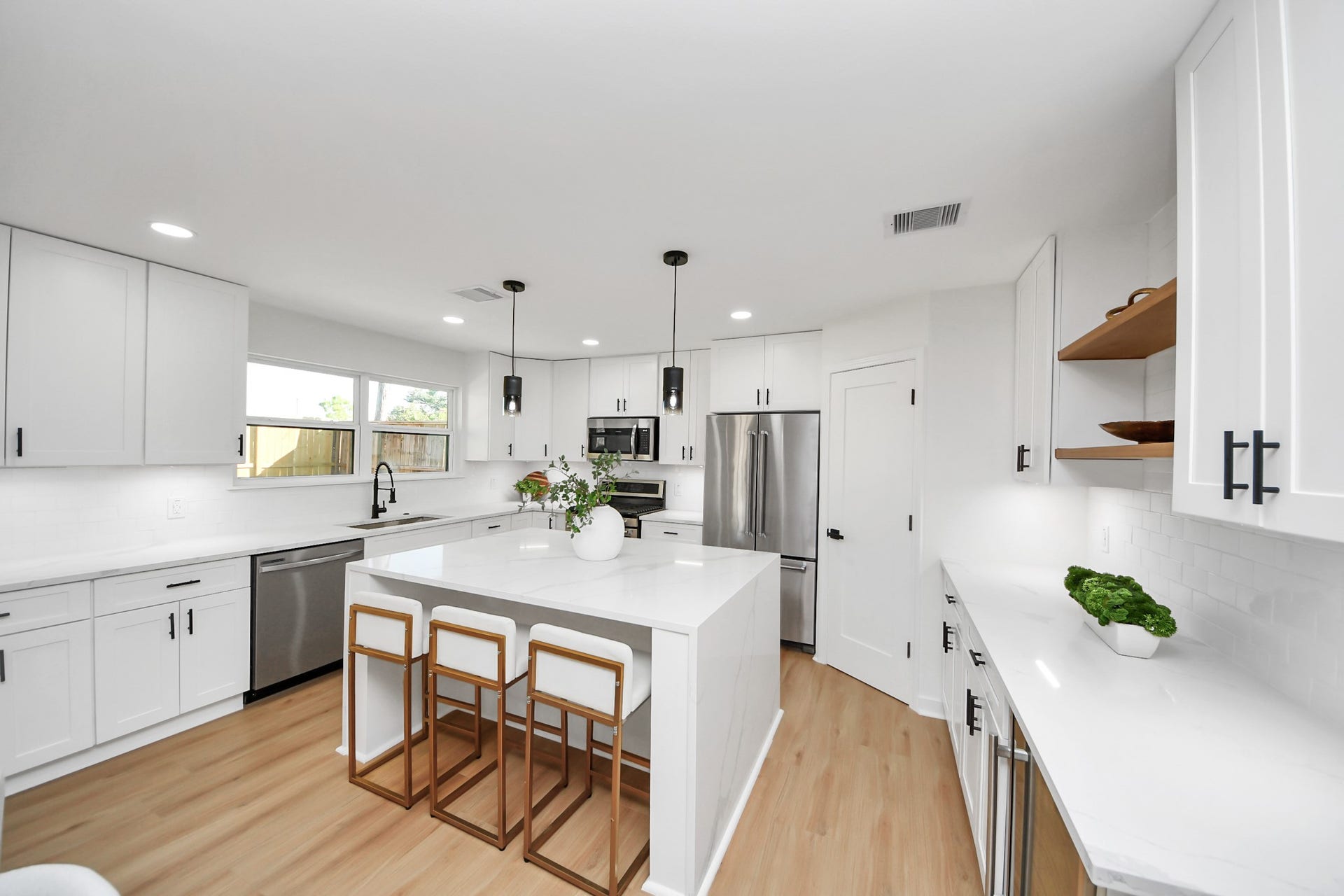 8110 Cedel Drive, Houston, TX 77055