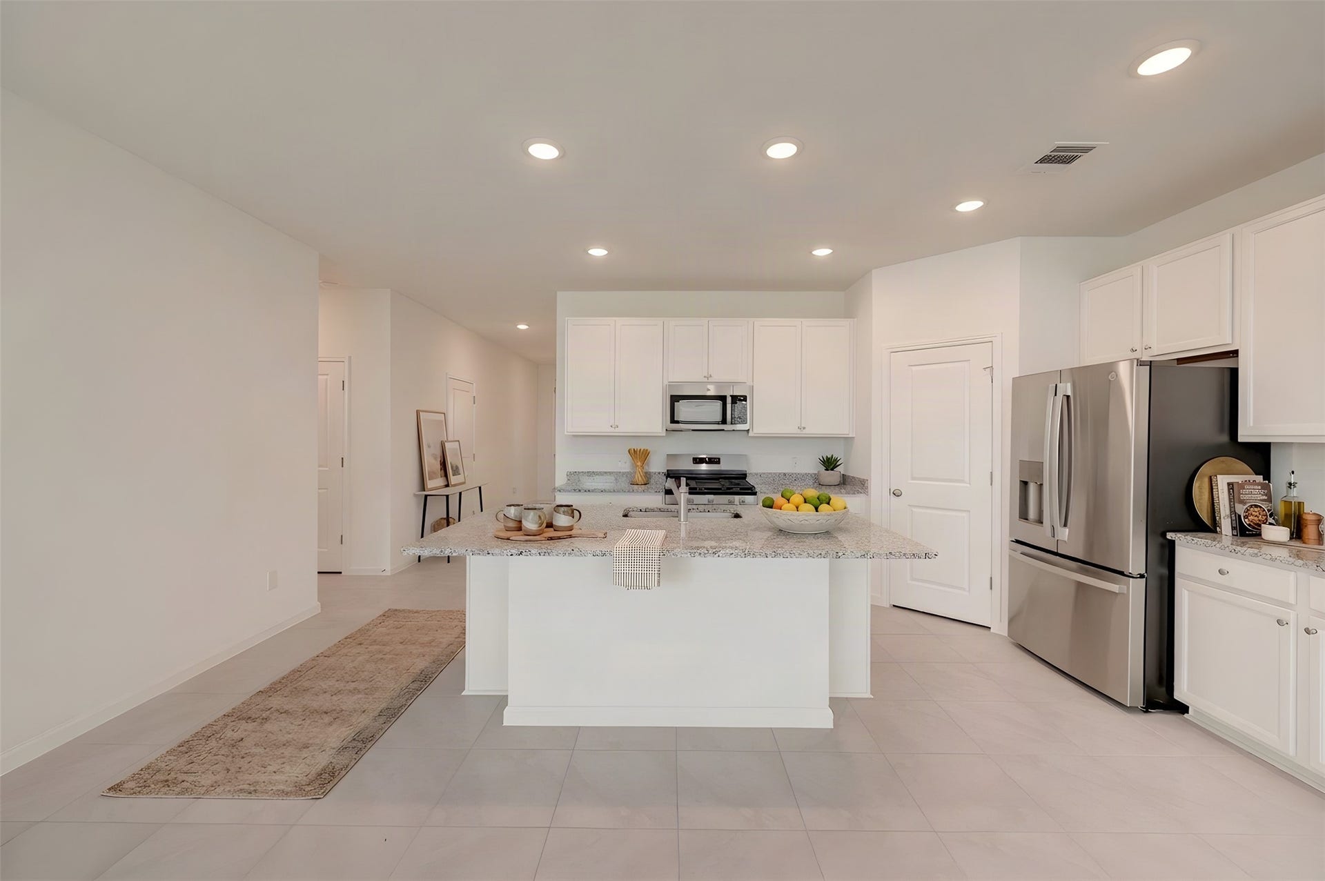 431 East Rose Marie Lane, Montgomery, TX 77356 Chef-worthy island kitchen