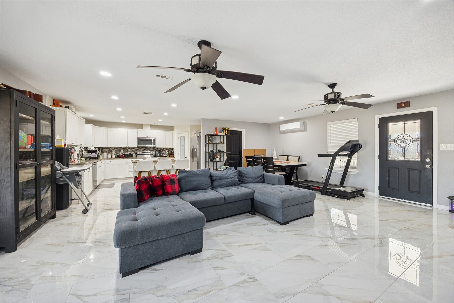 5815 Avenue G 1/2, Santa Fe, TX 77510 5815 Avenue G 1/2, Santa Fe, TX 77510