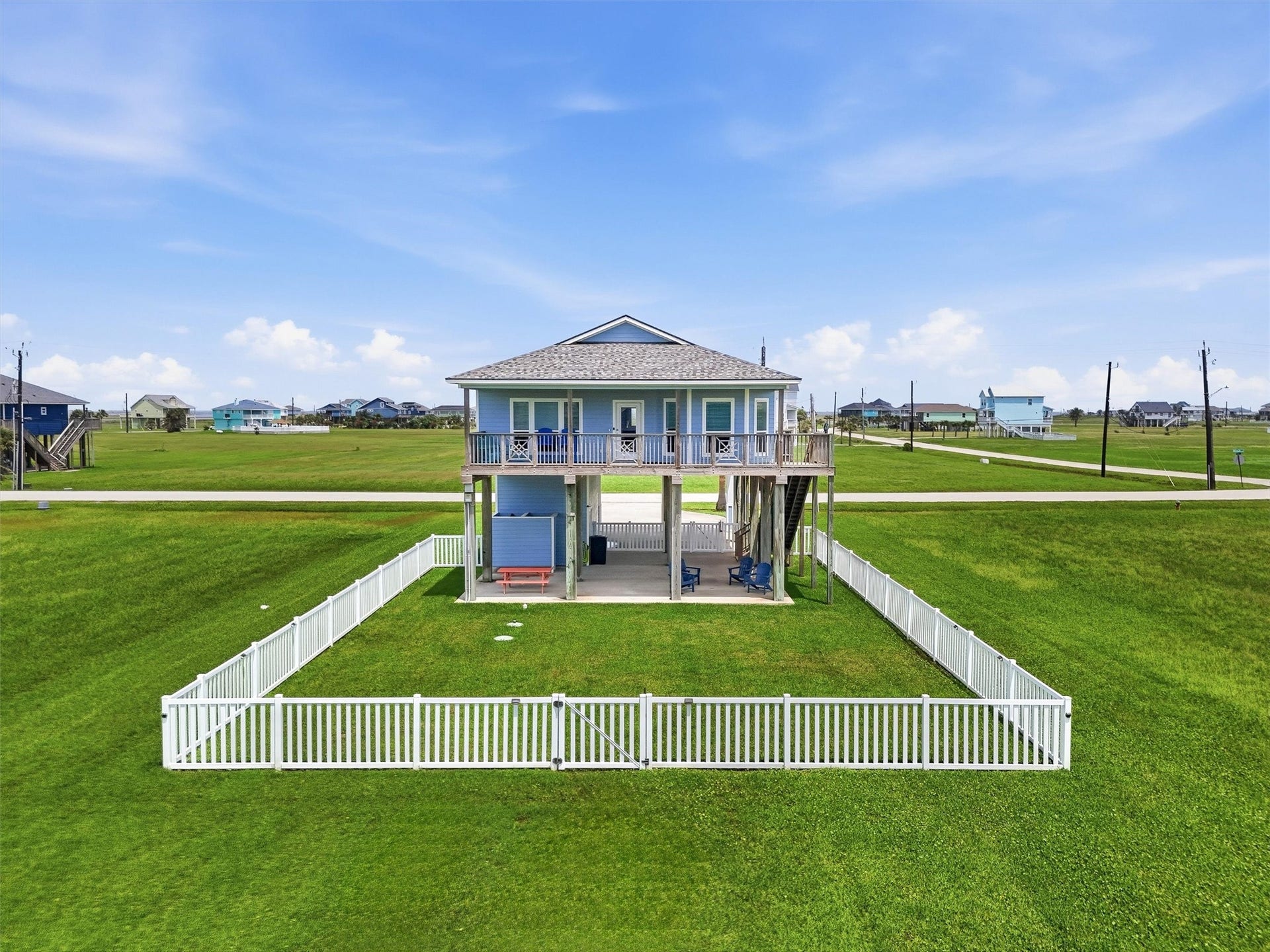 18705 Warrior Road, Galveston, TX 77554 18705 Warrior Road, Galveston, TX 77554