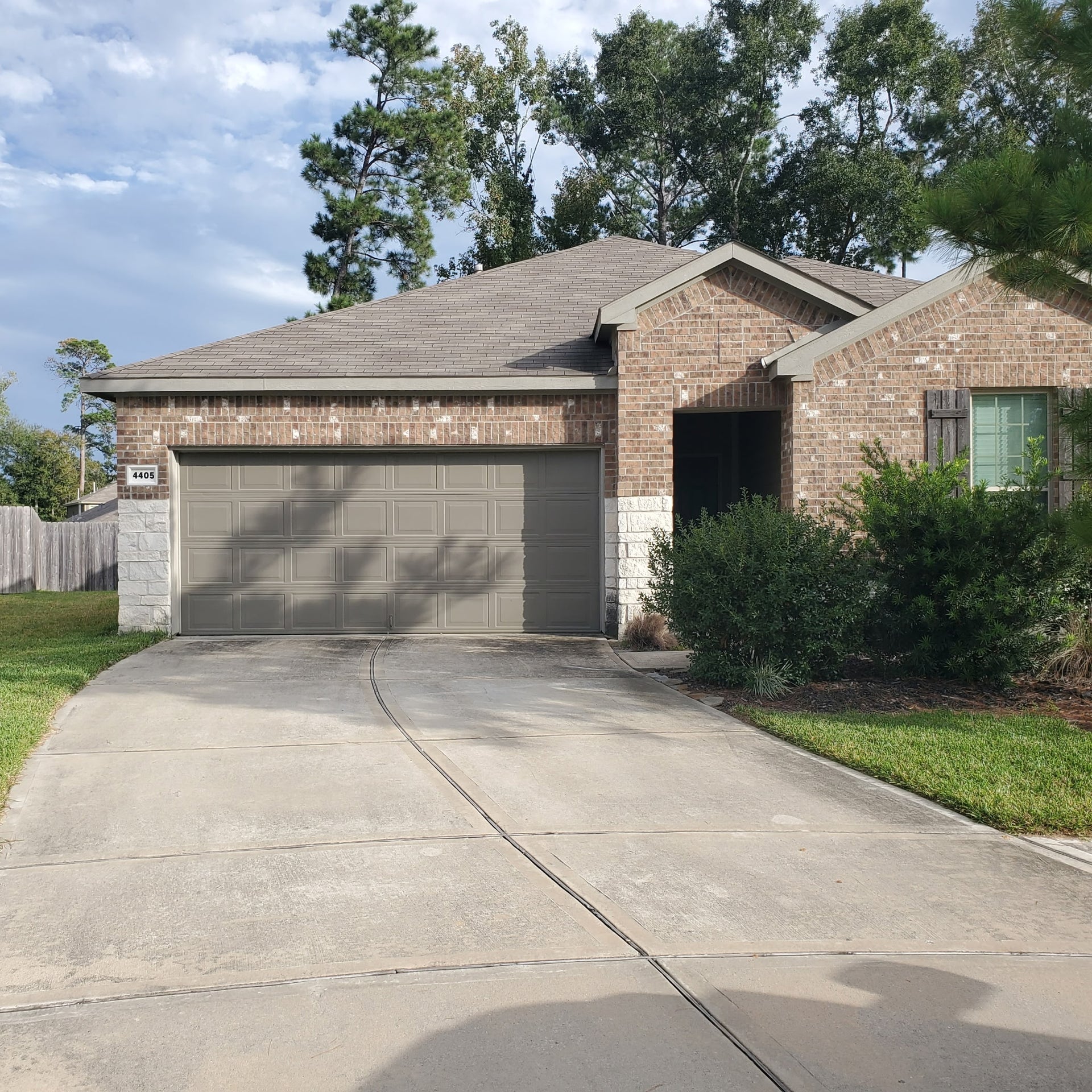 4405 Longleaf Timbers Court, Conroe, TX 77304 4405 Longleaf Timbers Court, Conroe, TX 77304
