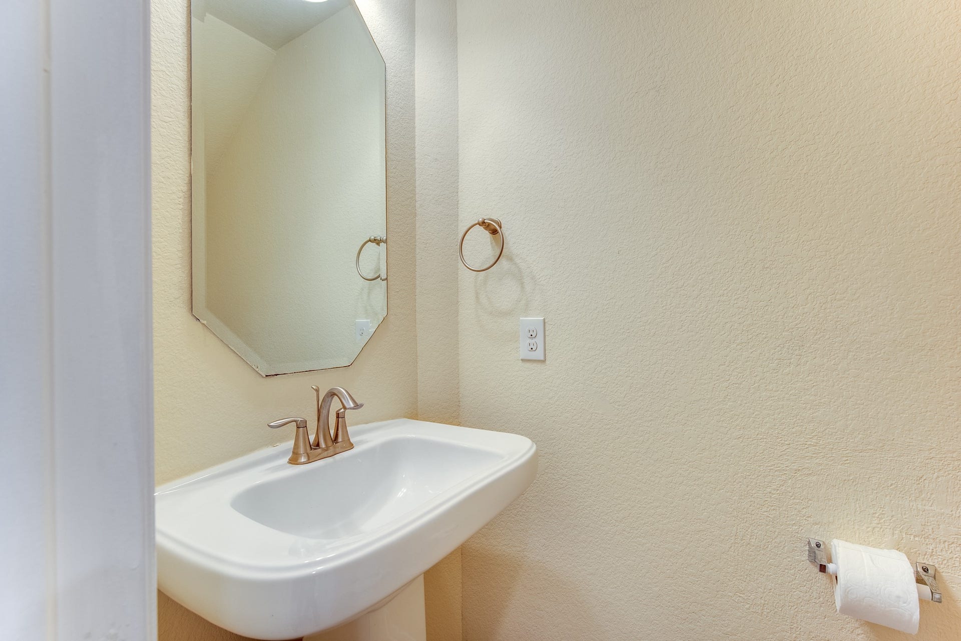 9422 Harmony Lake Lane, Richmond, TX 77469