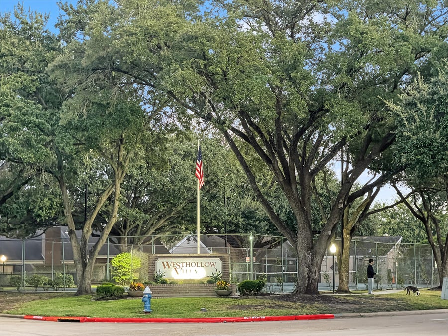 Property photo for 13768 Hollowgreen Drive, #510, Houston, TX