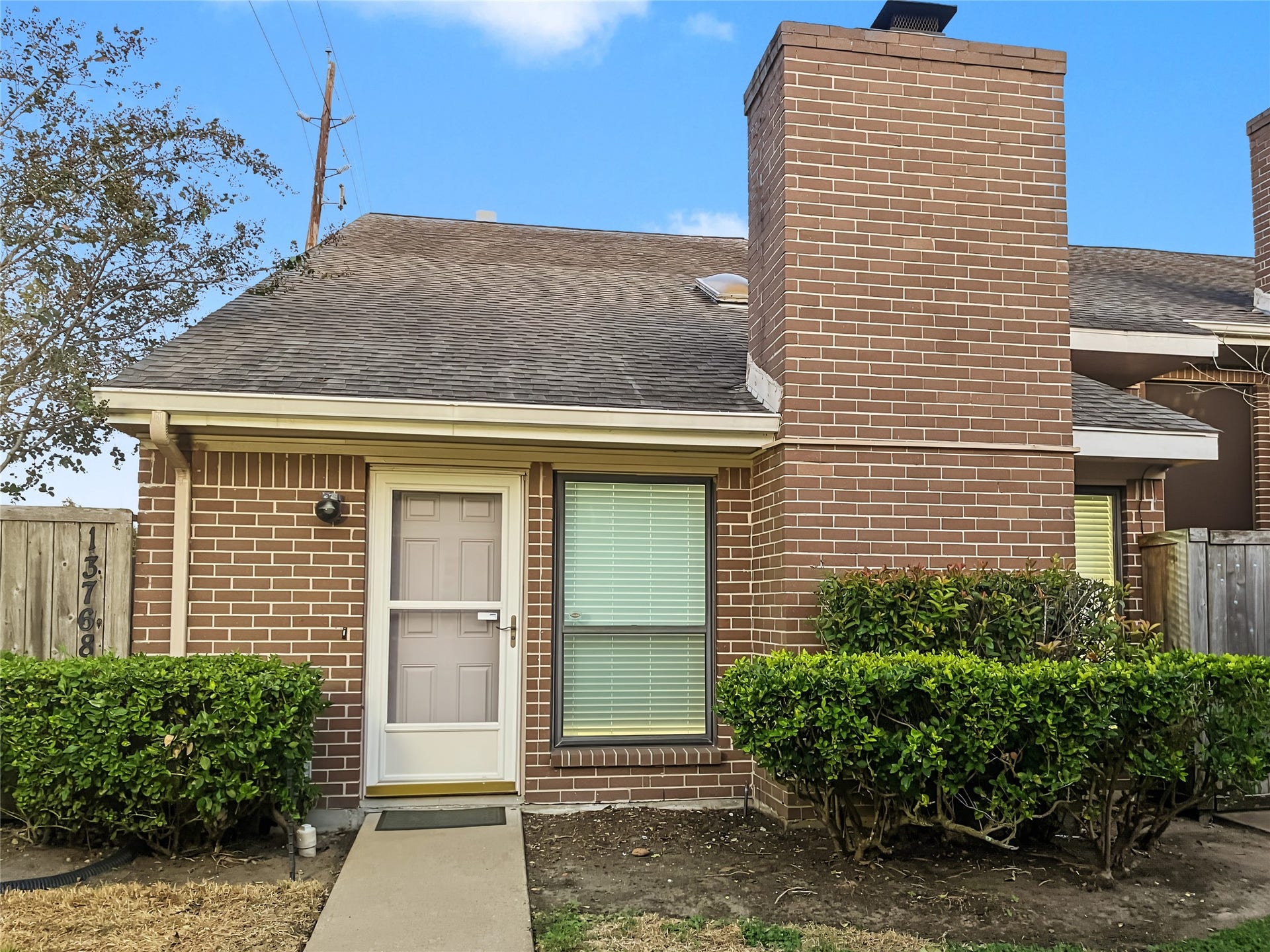 13768 Hollowgreen Drive, #510, Houston, TX 77082 This property is a corner unit. View of the front elevation.
