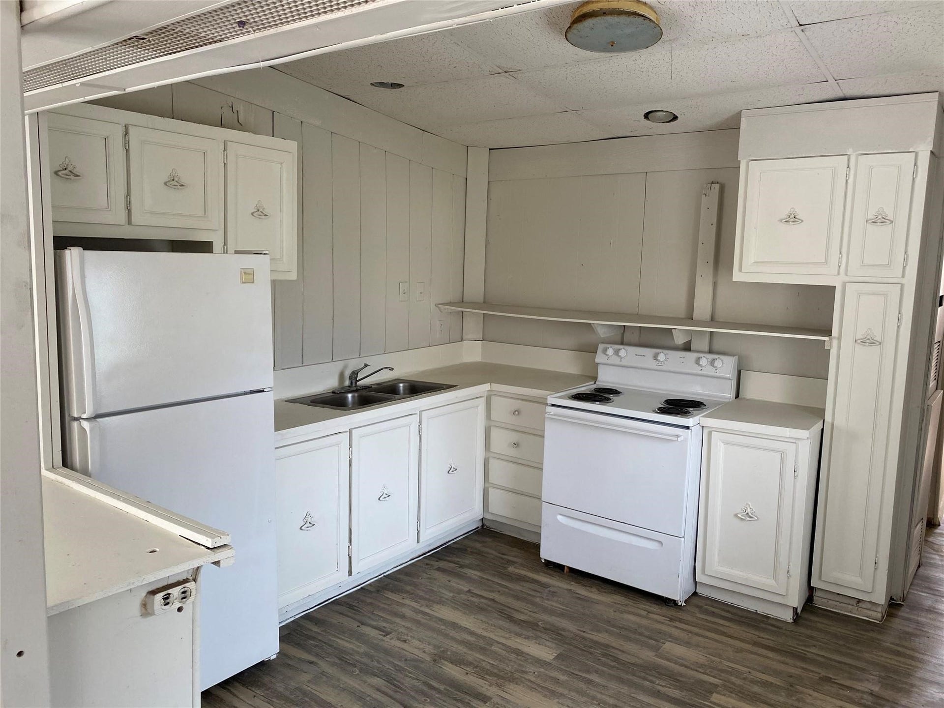 310 B Harris Road, #B, Highlands, TX 77562