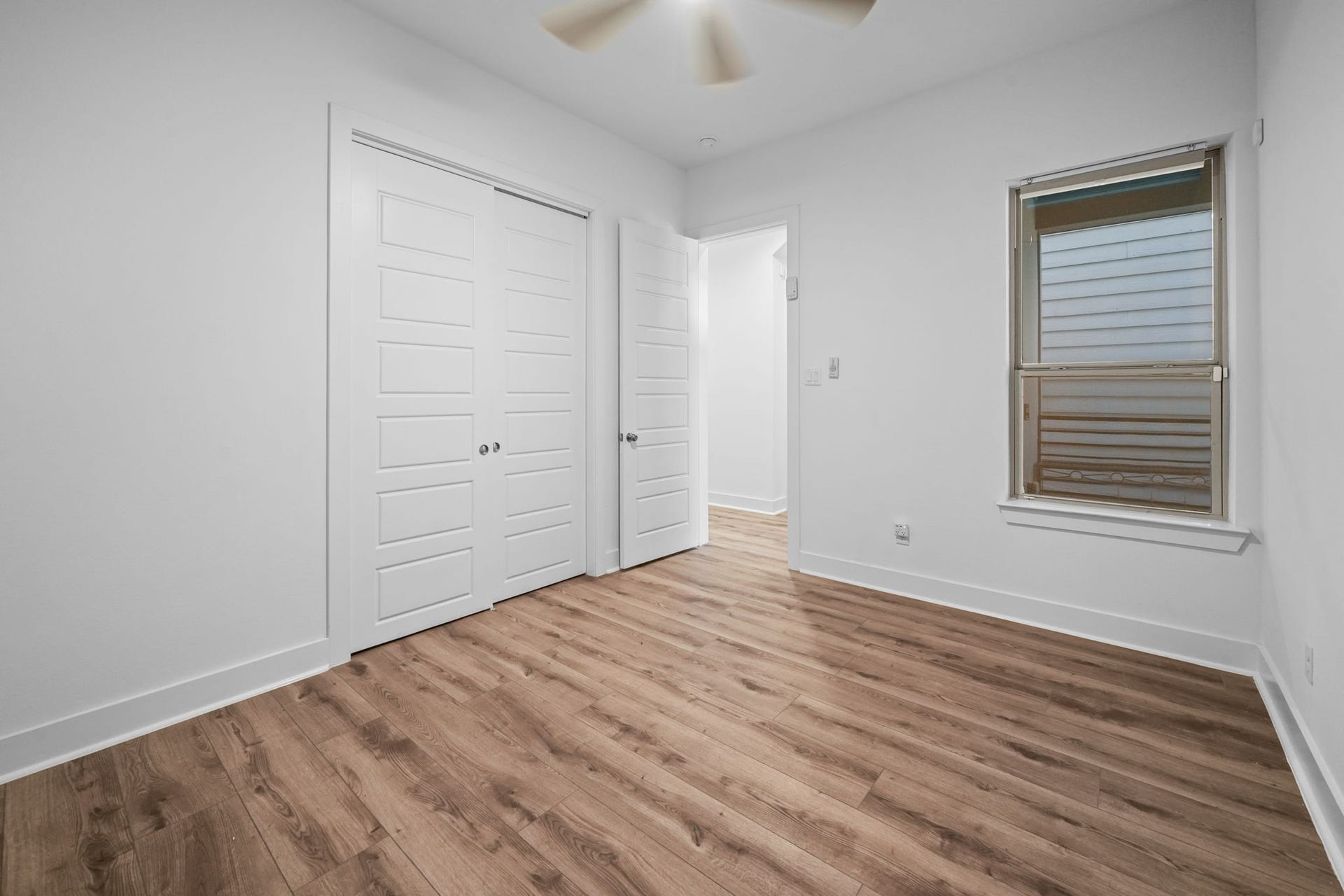 5612 Savyon Drive, Houston, TX 77091 5612 Savyon Drive, Houston, TX 77091