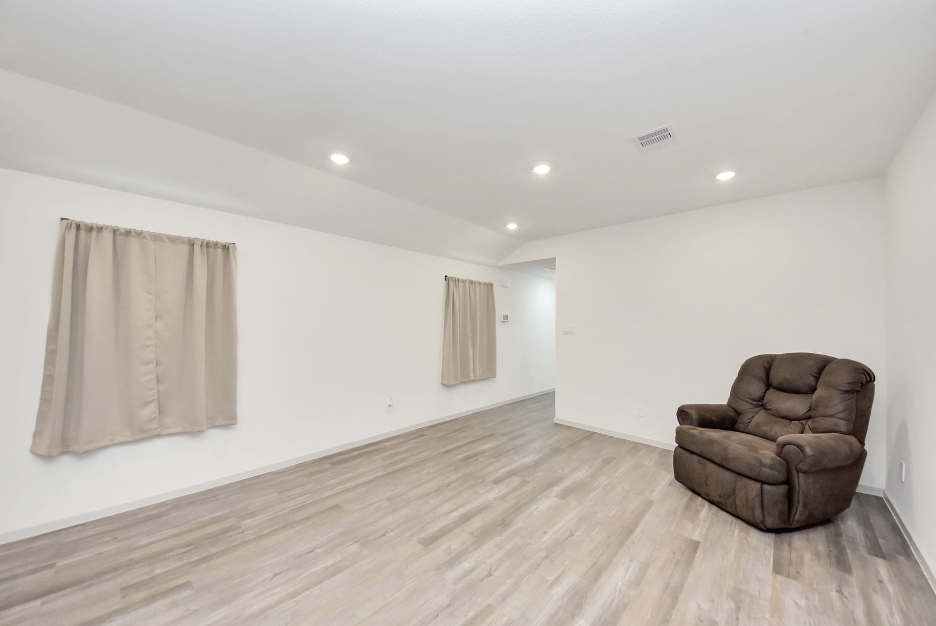 1742 Lilypad Drive, Alvin, TX 77511 ready for your personal touch
