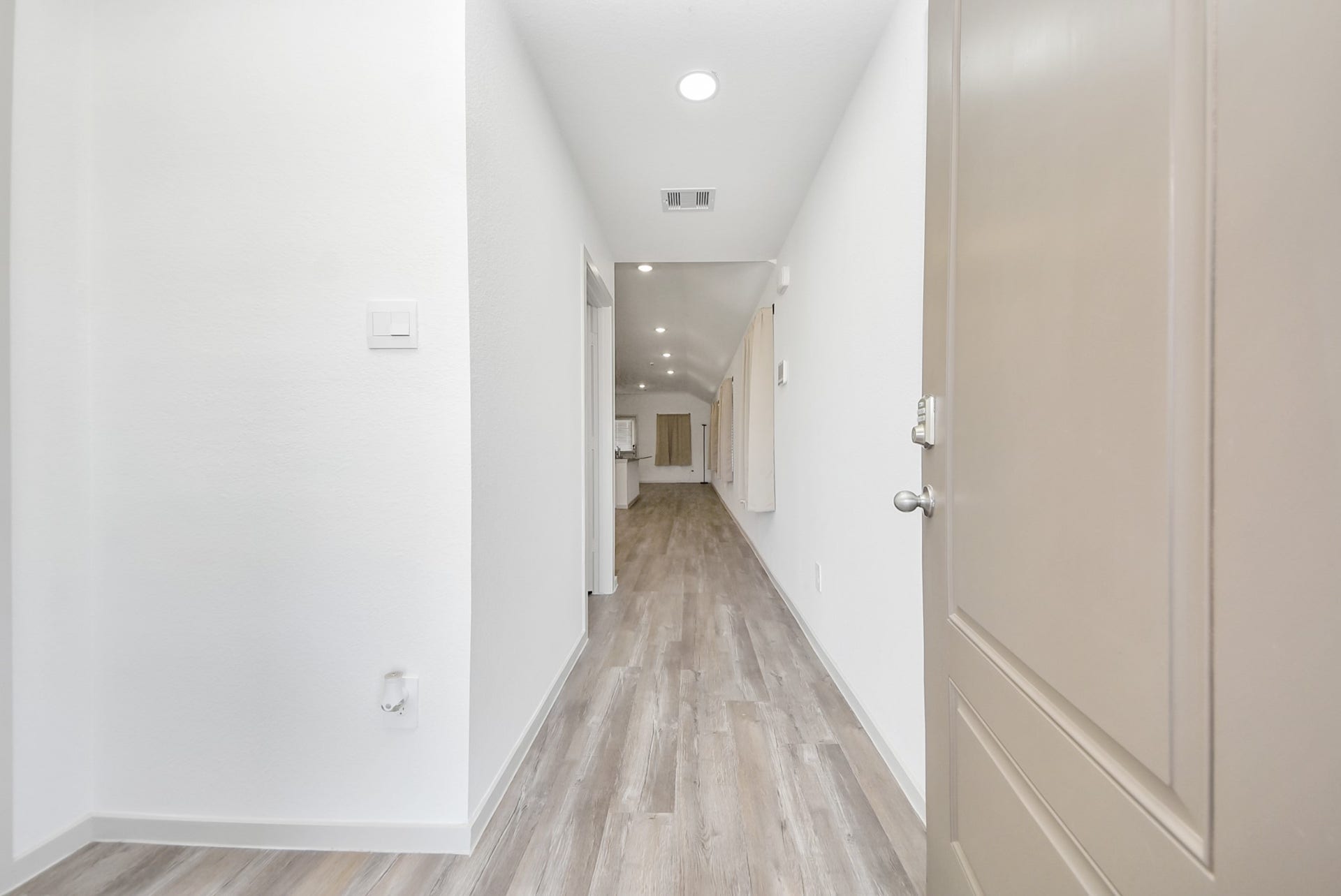 1742 Lilypad Drive, Alvin, TX 77511 Entry Way, Coat closet
