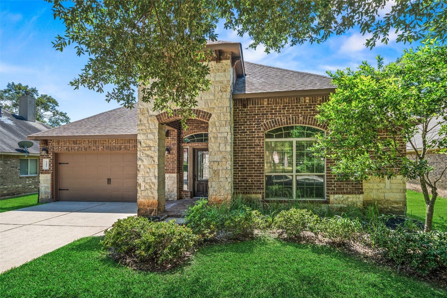 Property photo for 2406 Winter Trail Drive, Conroe, TX