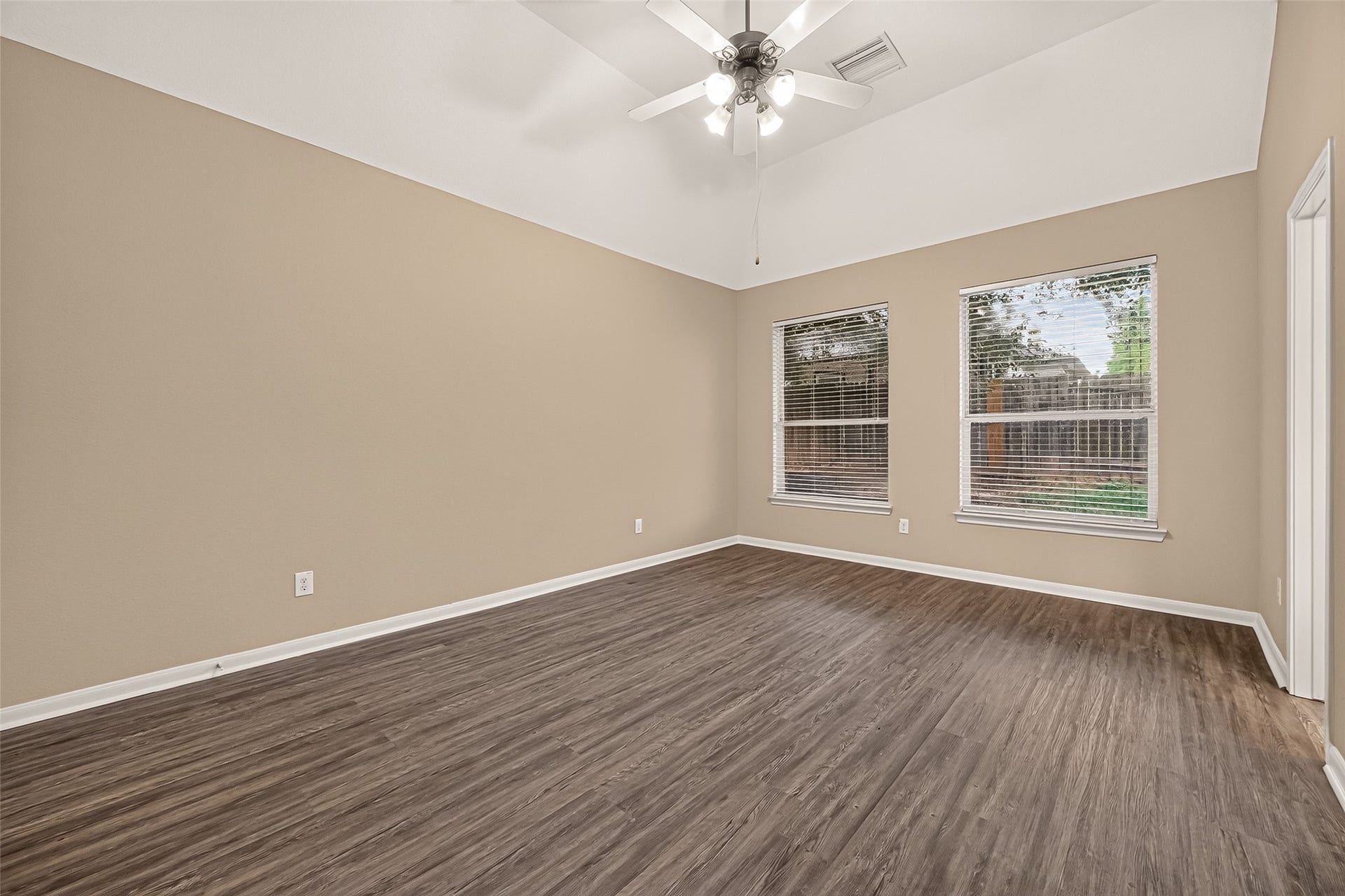 4903 Summer Ridge Drive, Conroe, TX 77303 4903 Summer Ridge Drive, Conroe, TX 77303