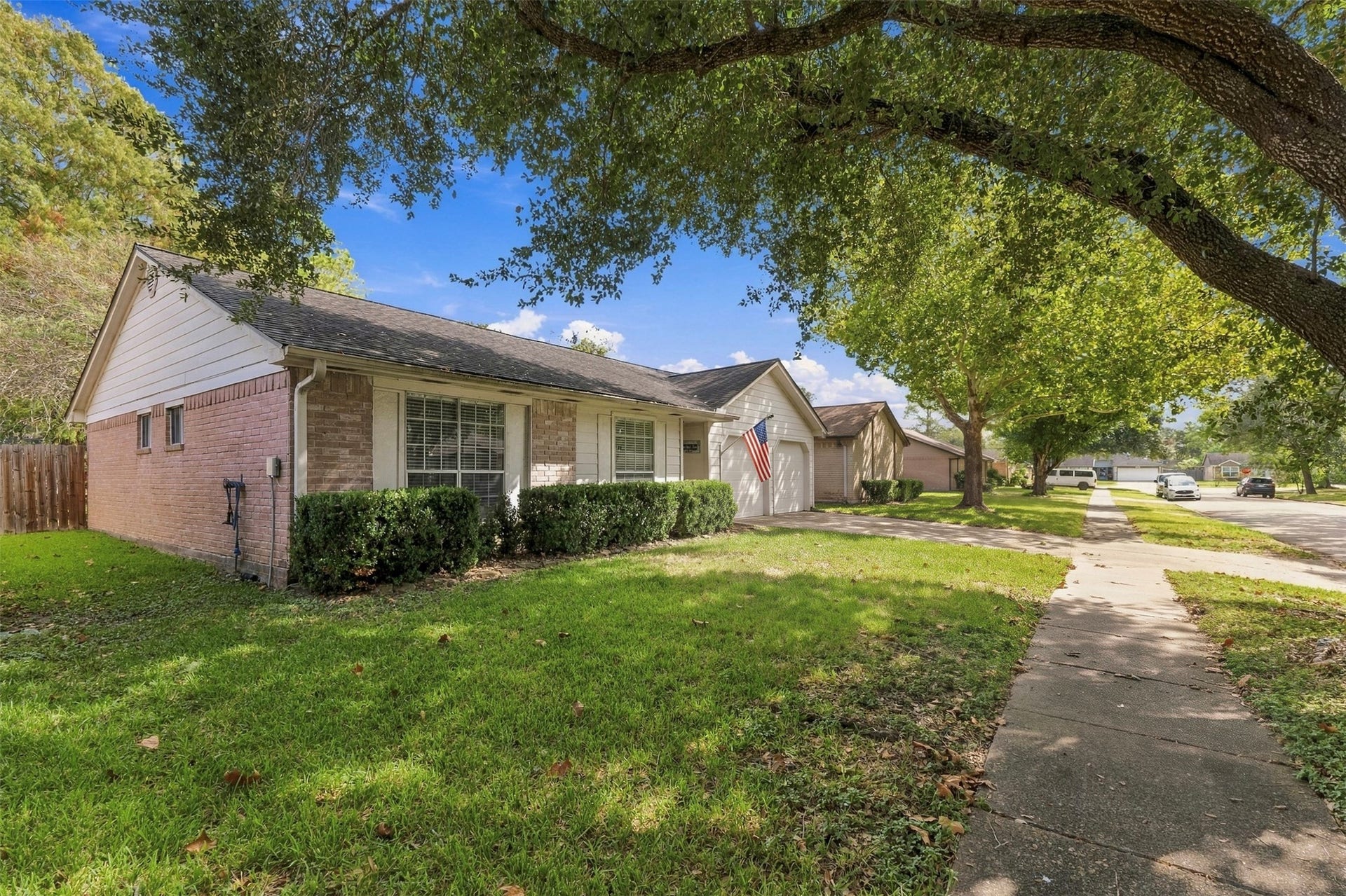 6919 Grant Drive, Richmond, TX 77469 6919 Grant Drive, Richmond, TX 77469