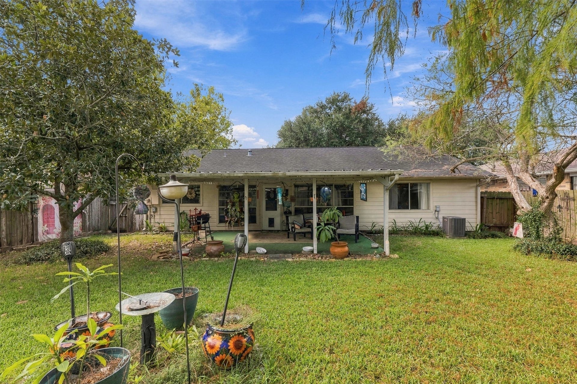 6919 Grant Drive, Richmond, TX 77469 6919 Grant Drive, Richmond, TX 77469