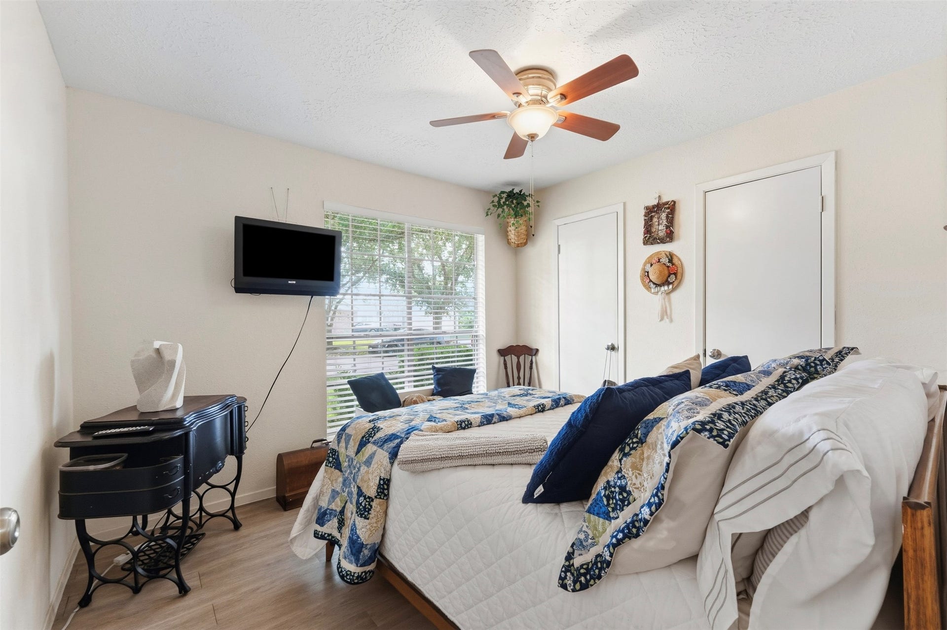 6919 Grant Drive, Richmond, TX 77469 6919 Grant Drive, Richmond, TX 77469